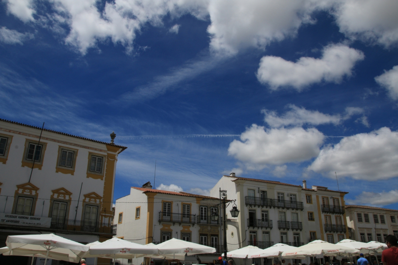 Lucia-van-Putten-plein-in-Portugal